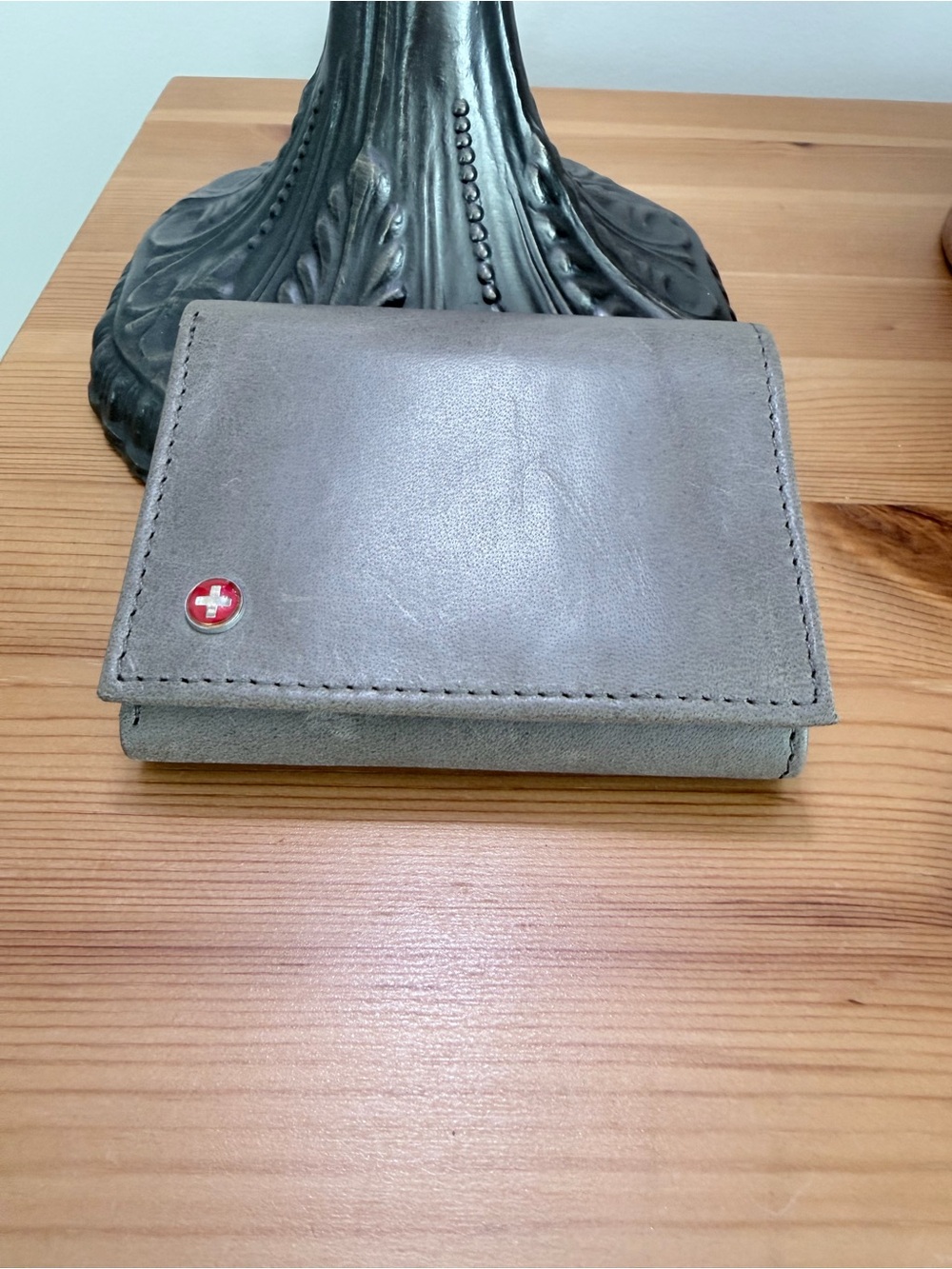 Alpine Swiss Gray Leather Trifold Card & Key Holder
